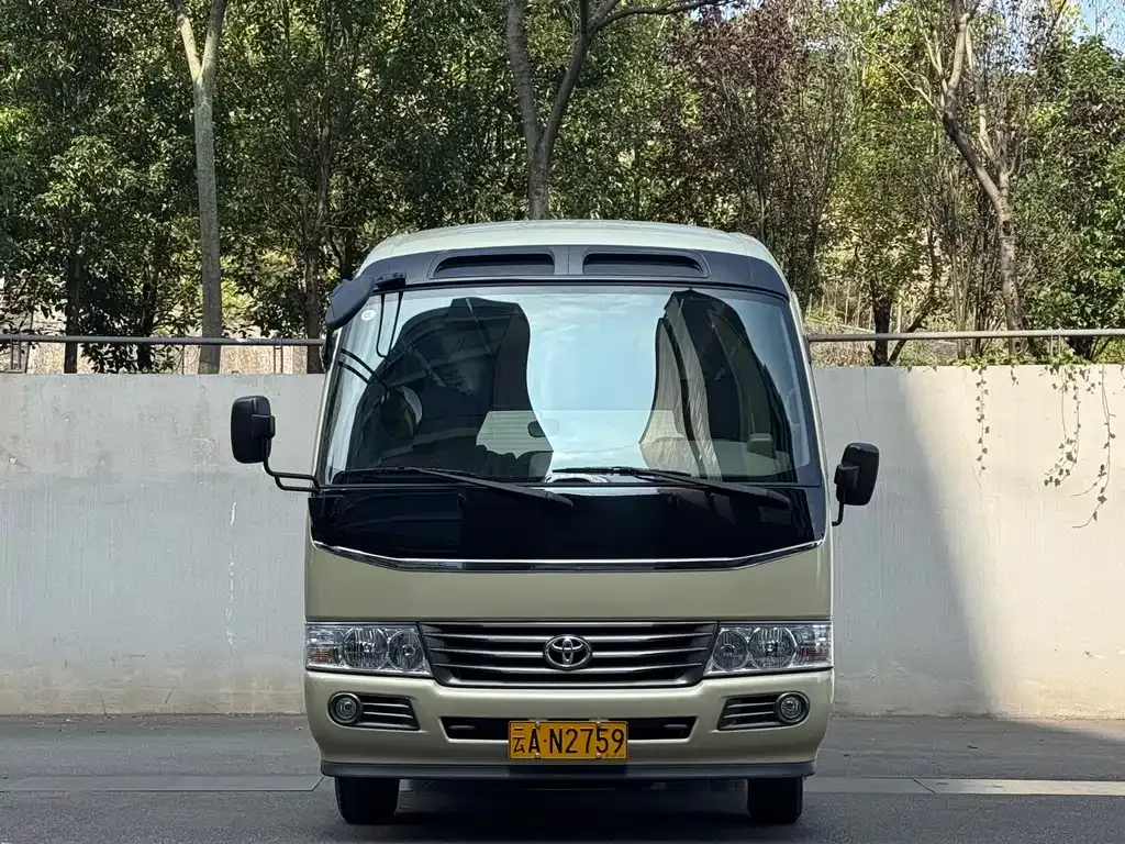 Toyota Coaster 2023 из CN, фото 3