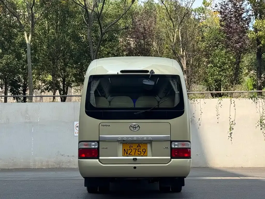 Toyota Coaster 2023 из CN, фото 7