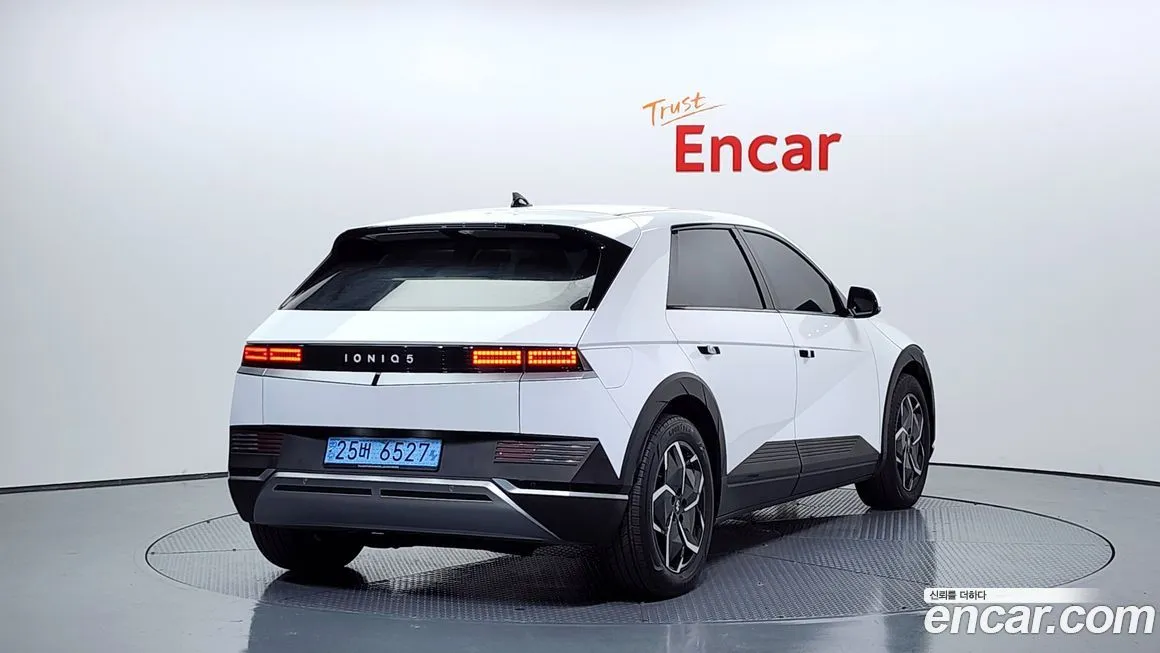 Hyundai Ioniq5 — фото 2