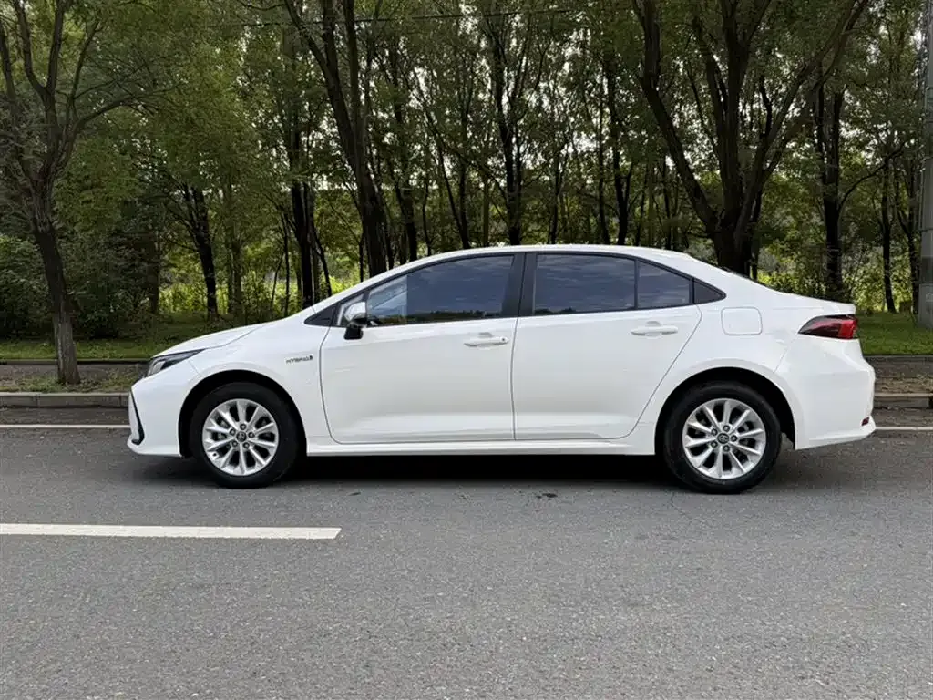 Toyota Corolla 2021 из CN, фото 8
