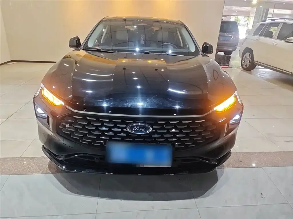 Ford Mondeo 2022 из CN, фото 3