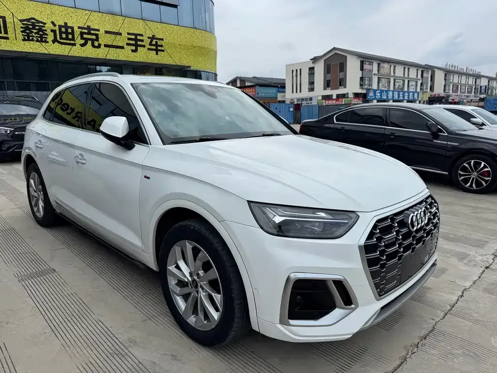 Audi Q5L 2022 из CN, фото 3