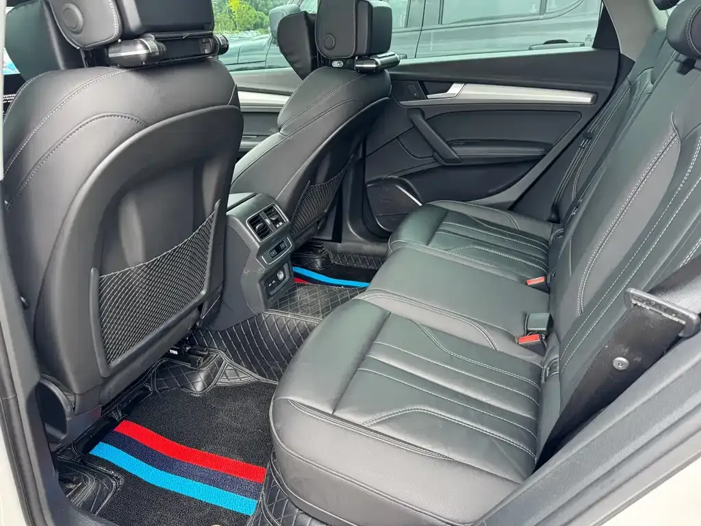 Audi Q5L 2022 из CN, фото 6