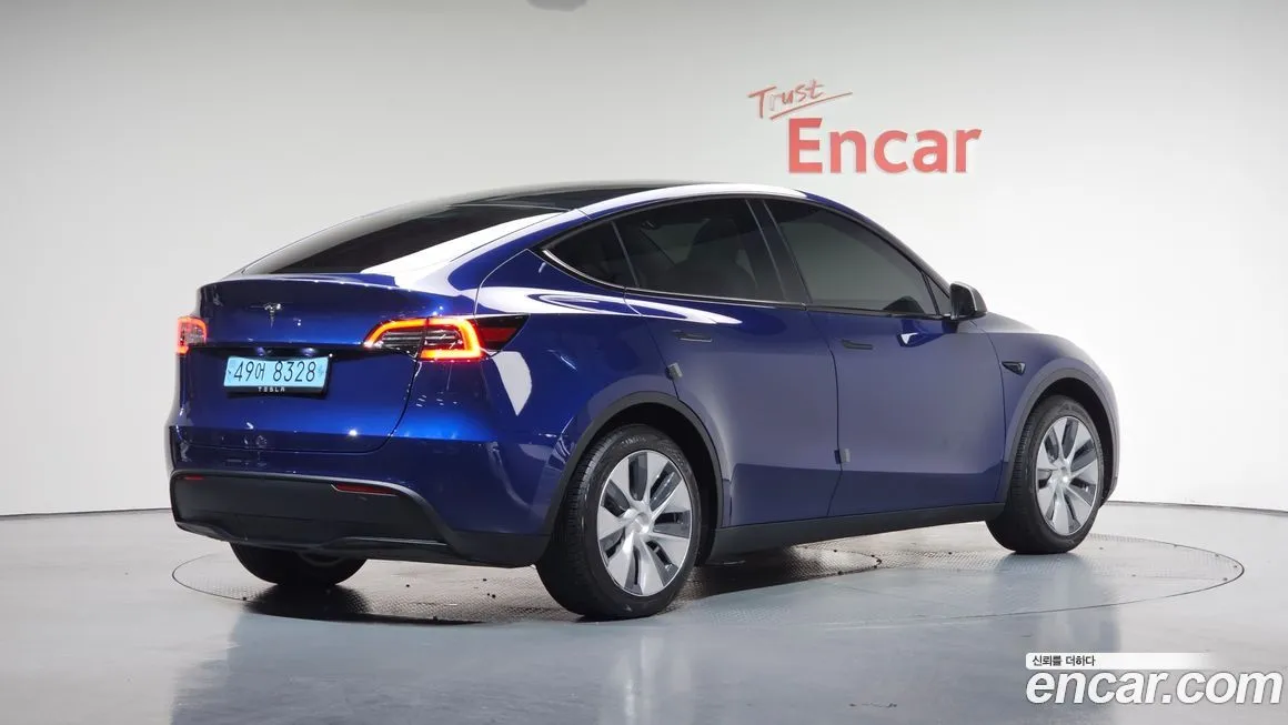 Tesla Model Y 2024 из KR, фото 2
