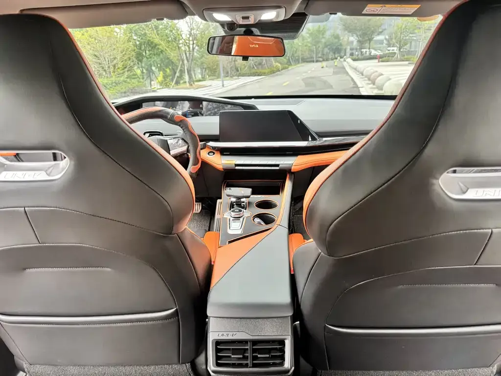 Changan UNI-V 2023 из CN, фото 6