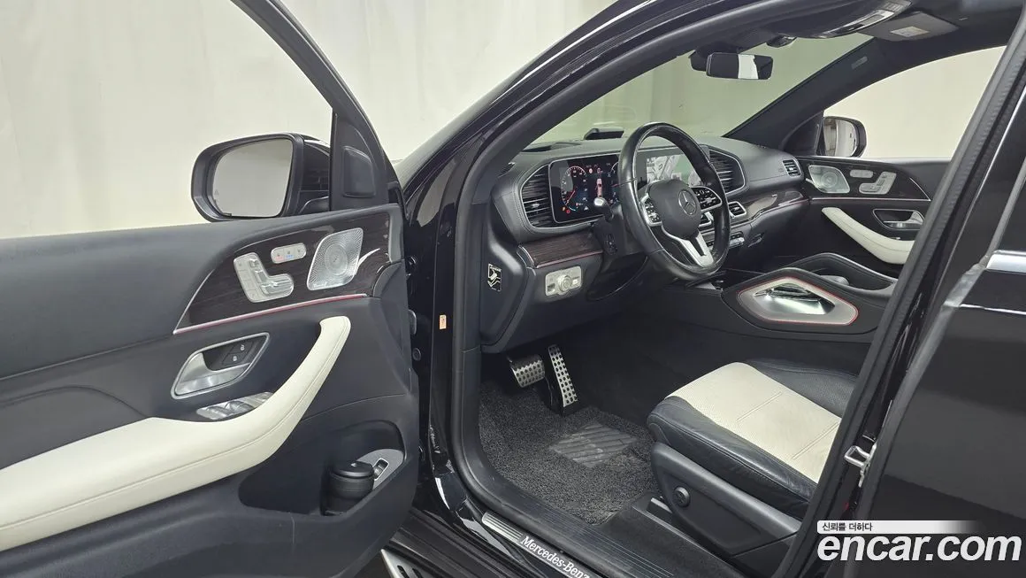 Mercedes-Benz GLE-Class — фото 10