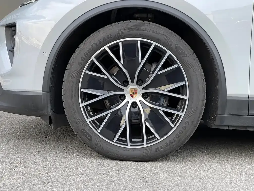 Porsche Macan EV 2025 из CN, фото 7