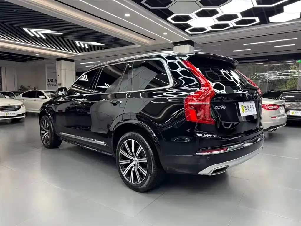 Volvo XC90 2021 из CN, фото 5