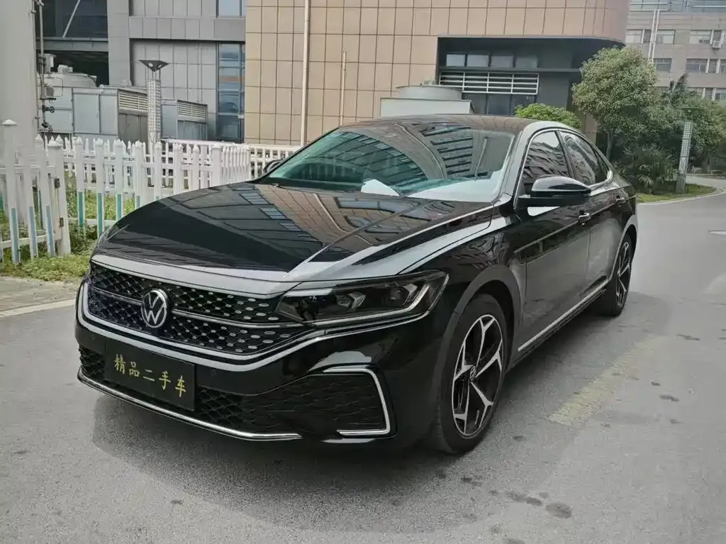 Volkswagen Passat 2024 из CN, фото 1