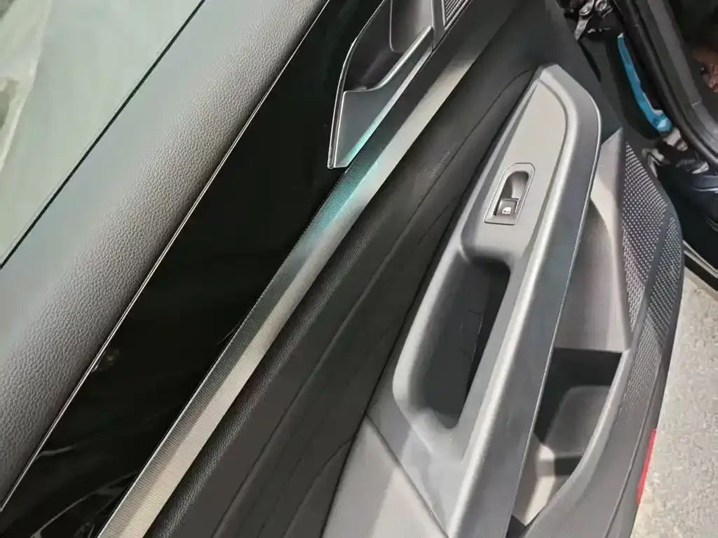Volkswagen Passat 2024 из CN, фото 10