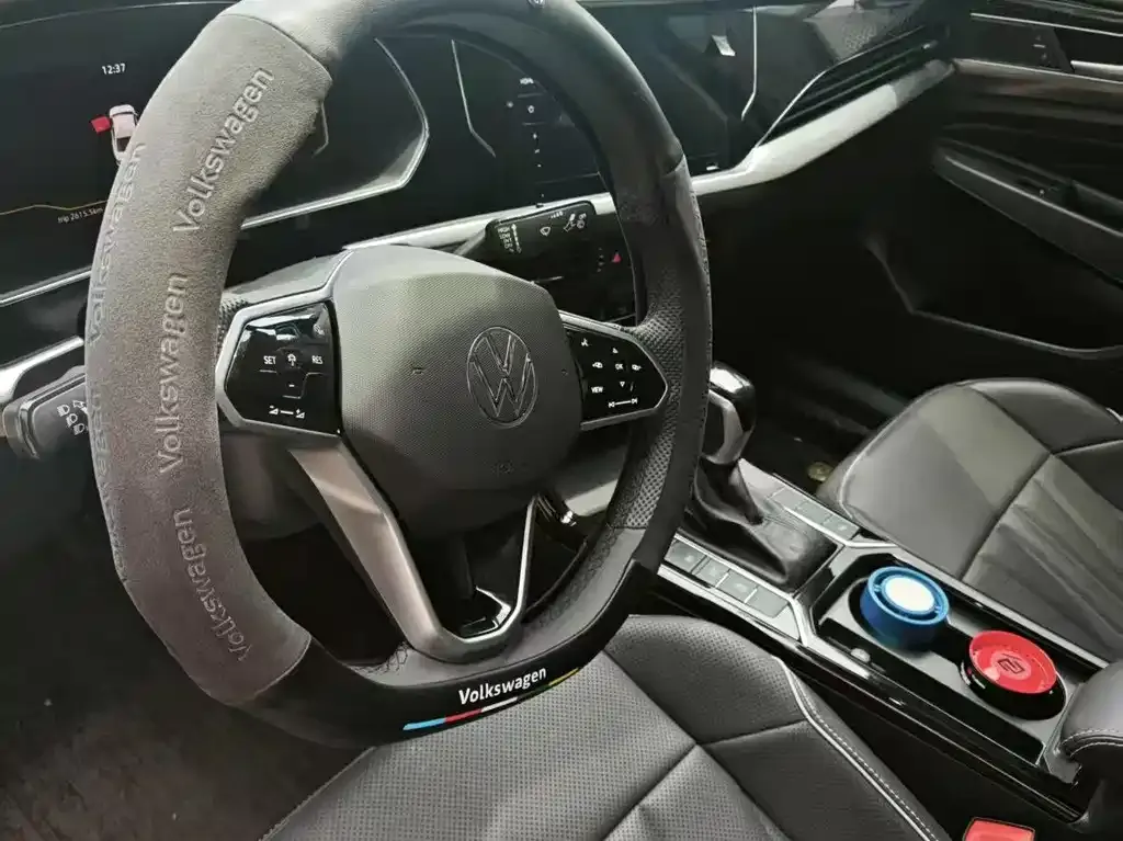 Volkswagen Passat 2024 из CN, фото 4