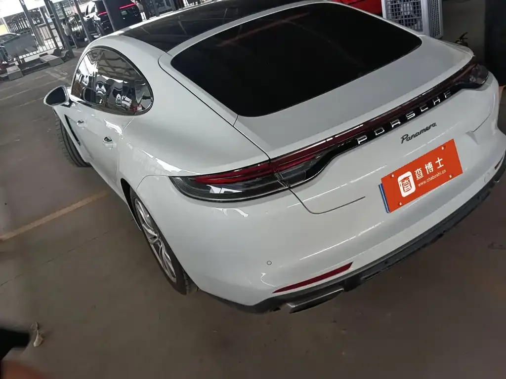 Porsche Panamera 2023 из CN, фото 3