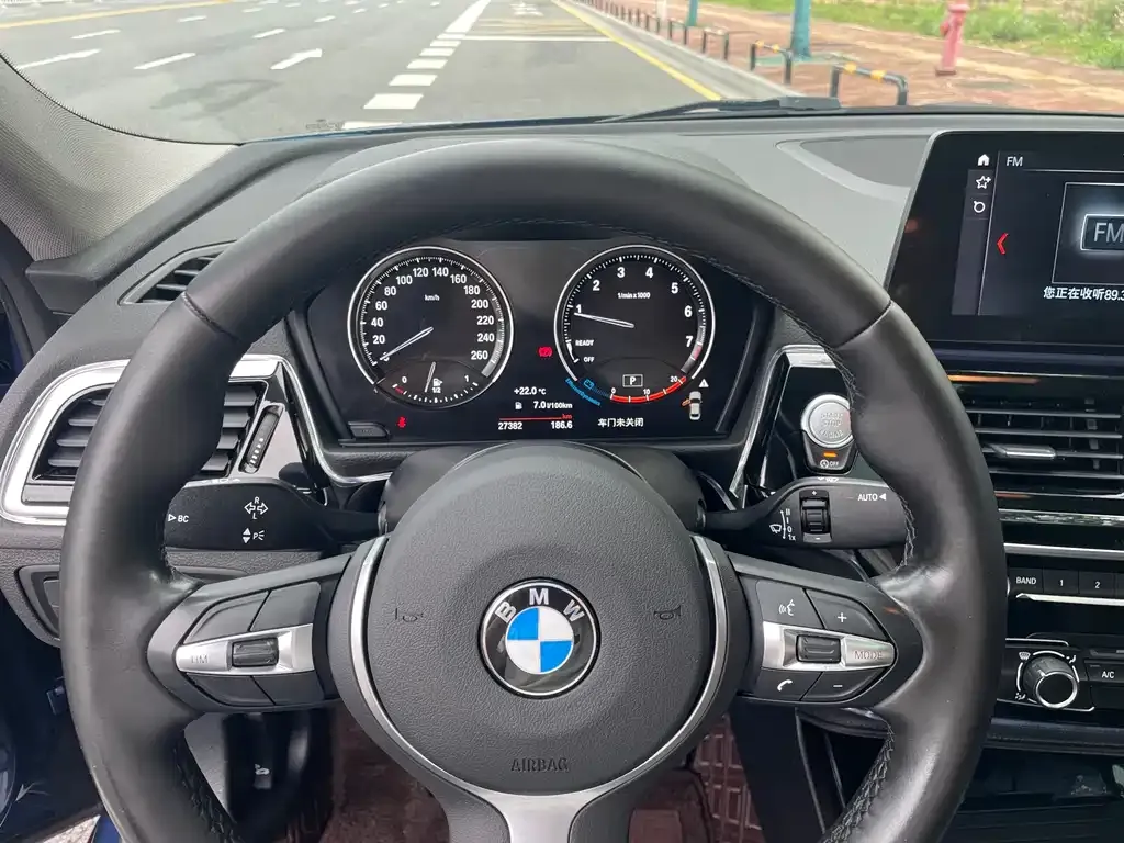 BMW 1 Series 2022 из CN, фото 10