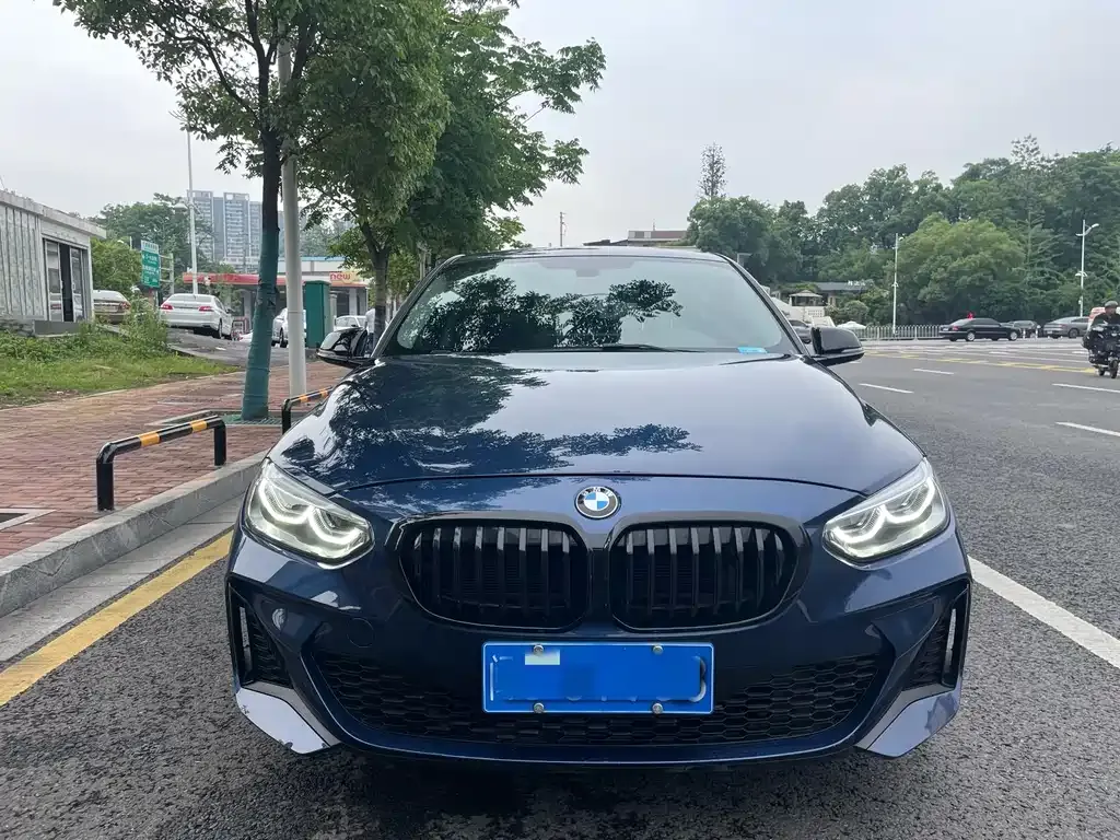 BMW 1 Series 2022 из CN, фото 2