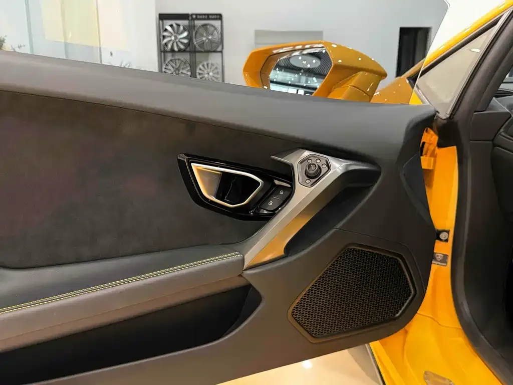 Lamborghini Huracan 2022 из CN, фото 6