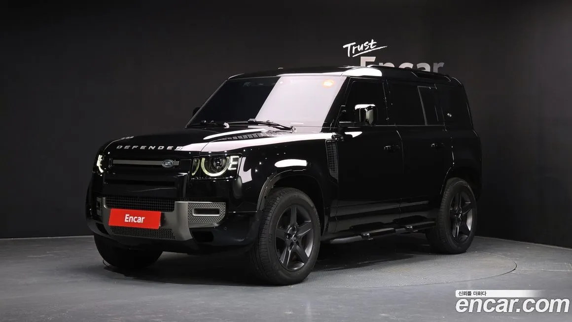 Land Rover Defender — фото 1