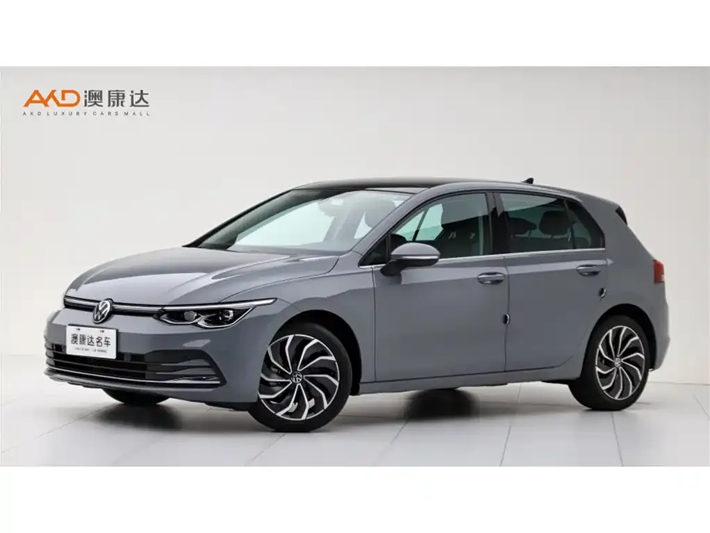 Volkswagen Golf 2023 из CN, фото 1
