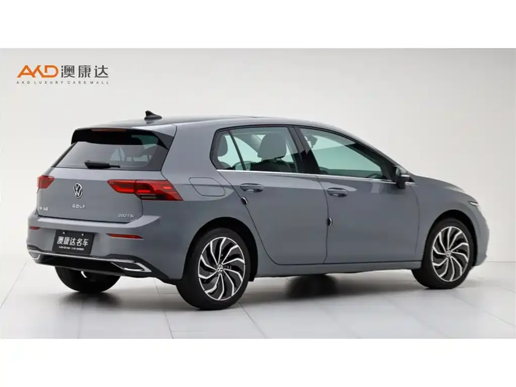 Volkswagen Golf 2023 из CN, фото 3