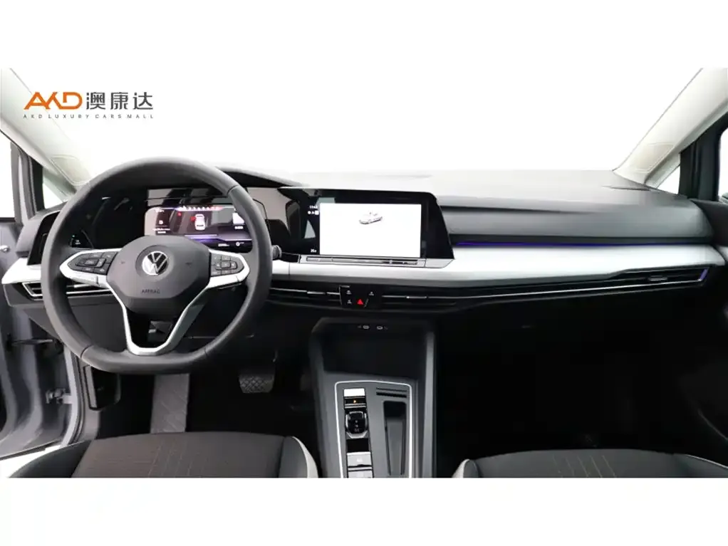 Volkswagen Golf 2023 из CN, фото 5