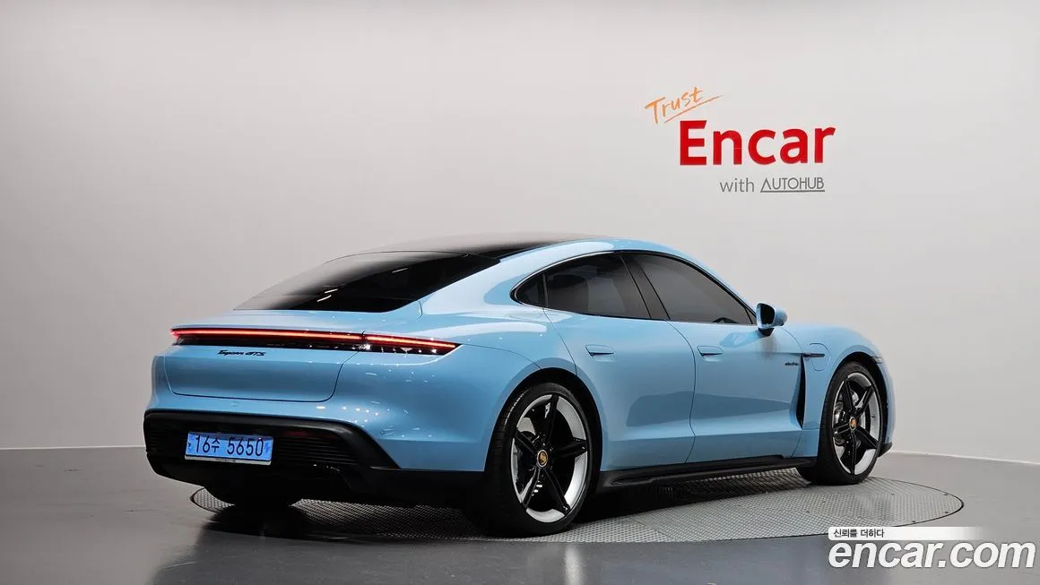 Porsche Taycan 2023 из KR, фото 2