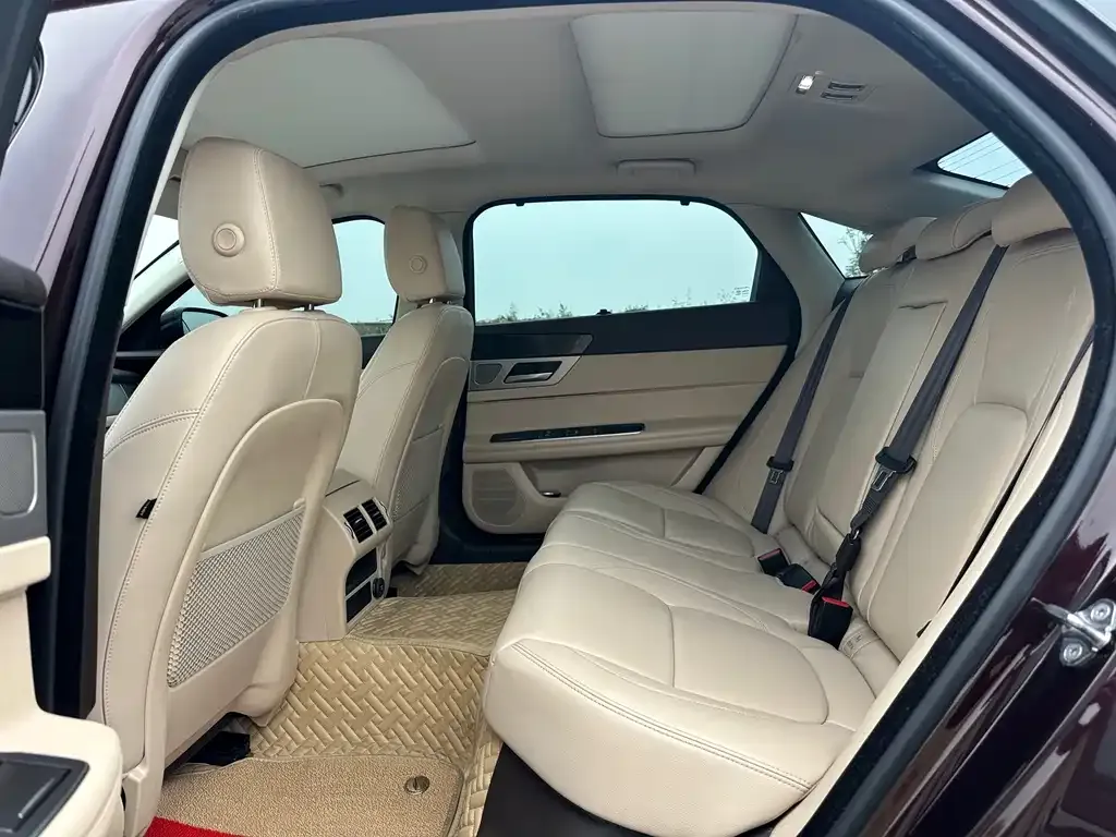 Jaguar XFL 2021 из CN, фото 6