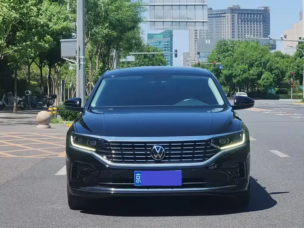Volkswagen Passat 2022 из CN, фото 2