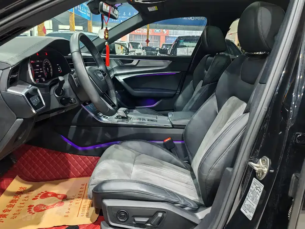 Audi A6L 2022 из CN, фото 6