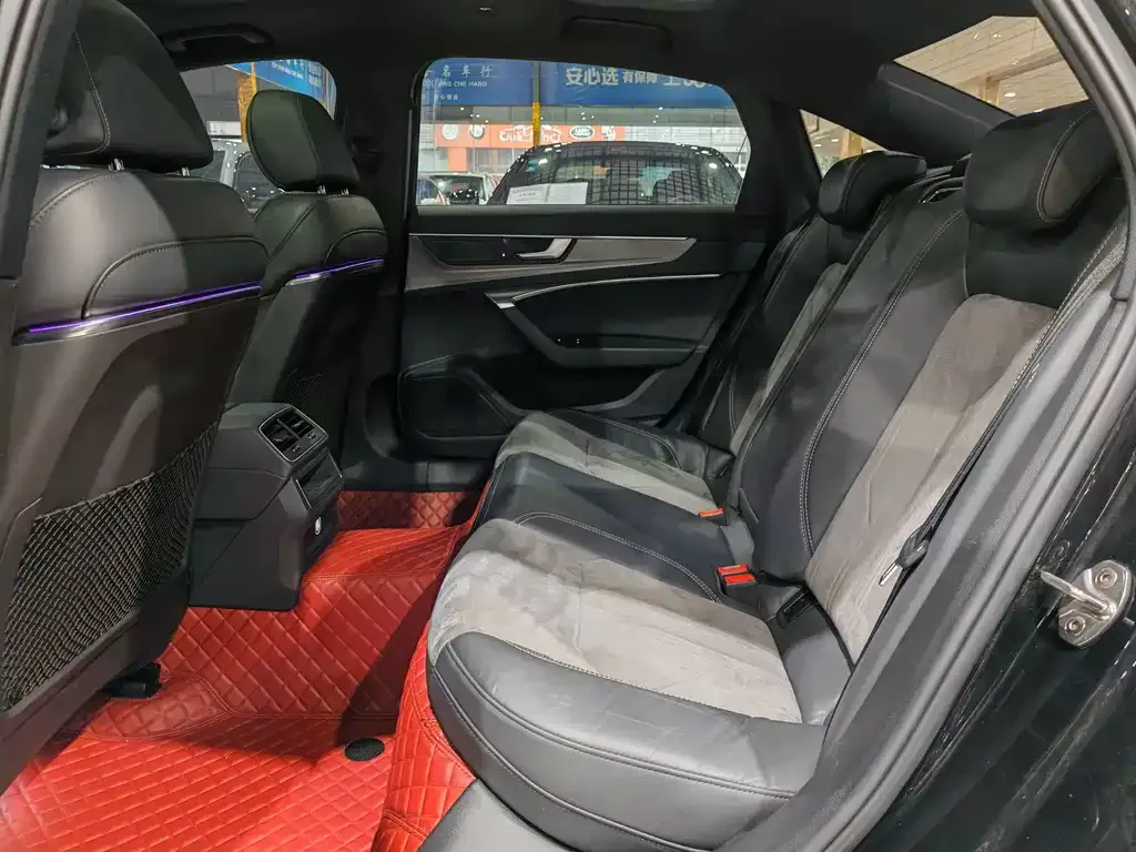 Audi A6L 2022 из CN, фото 7