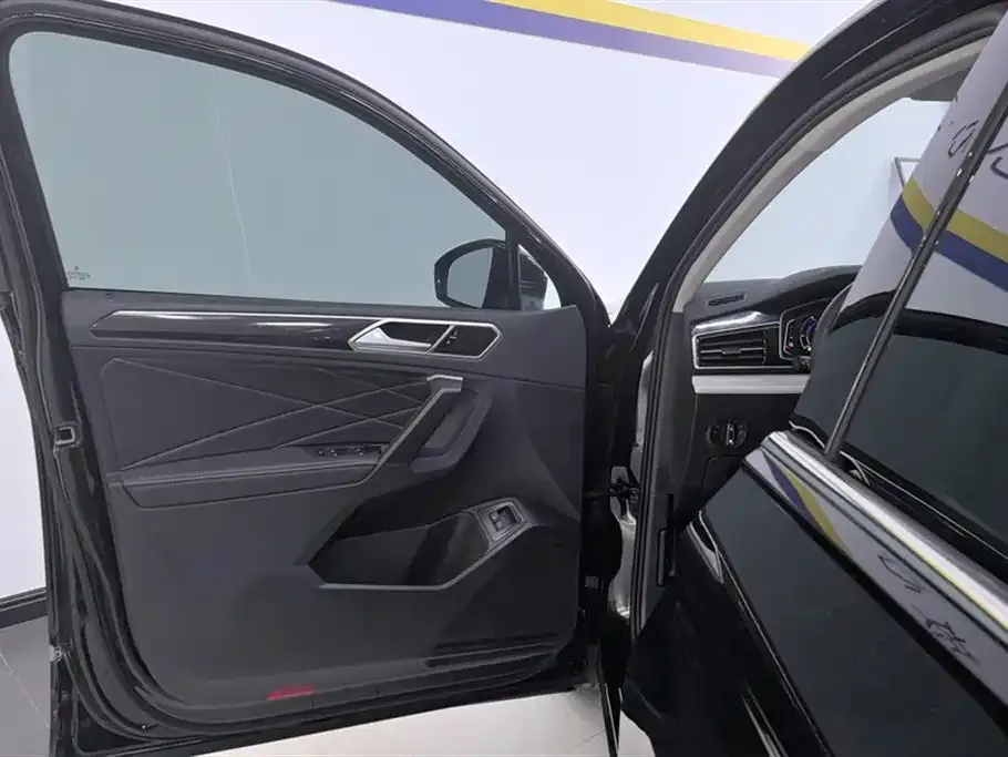 Volkswagen Tiguan L New Energy 2023 из CN, фото 7