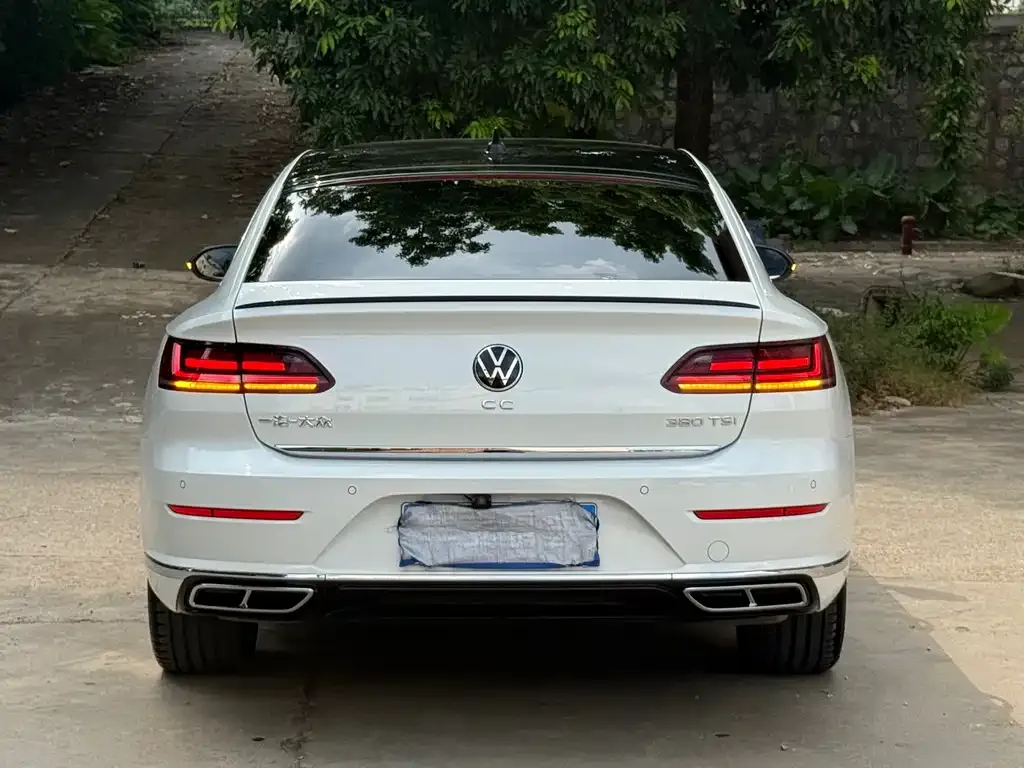 Volkswagen CC 2022 из CN, фото 6
