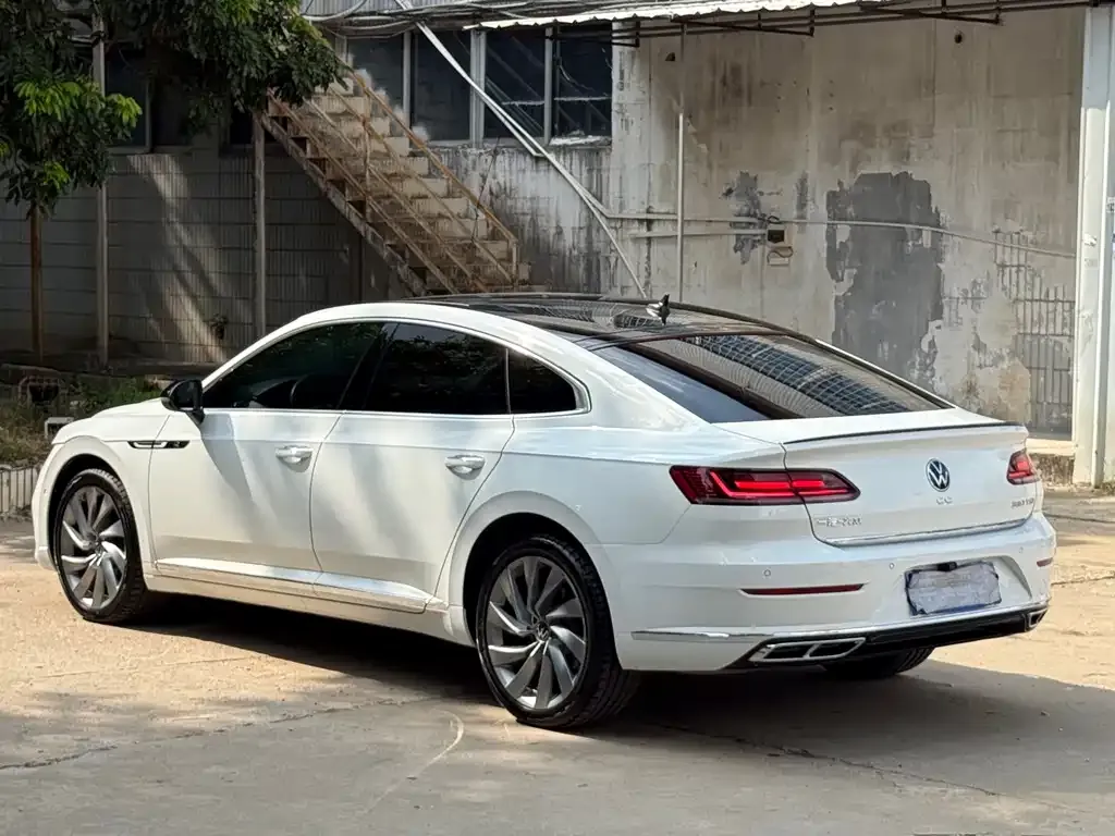 Volkswagen CC 2022 из CN, фото 7