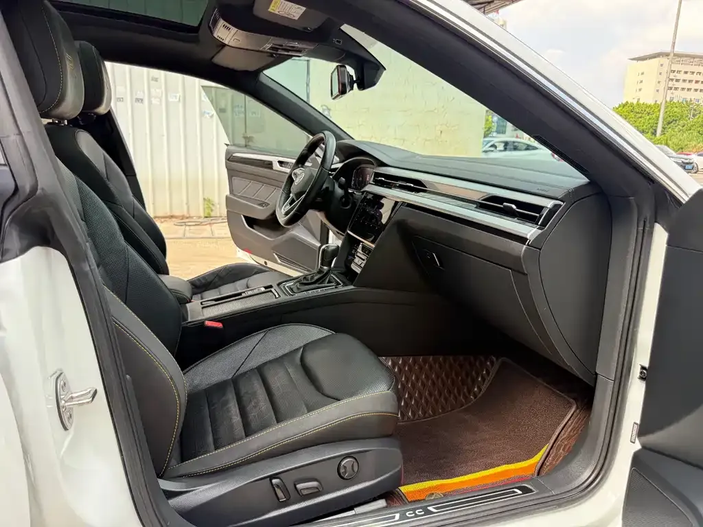 Volkswagen CC 2022 из CN, фото 9