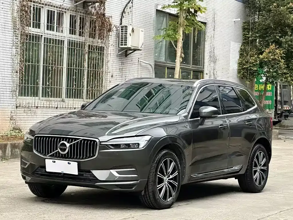 Volvo XC60 2021 из CN, фото 1