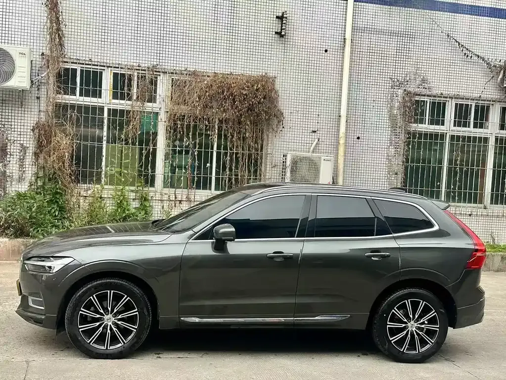Volvo XC60 2021 из CN, фото 3