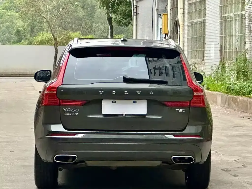 Volvo XC60 2021 из CN, фото 9