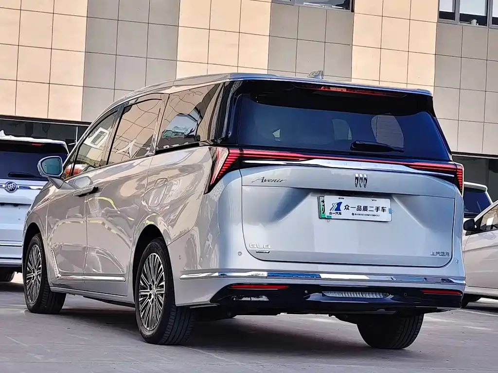 Buick GL8 Hybrid 2024 из CN, фото 5