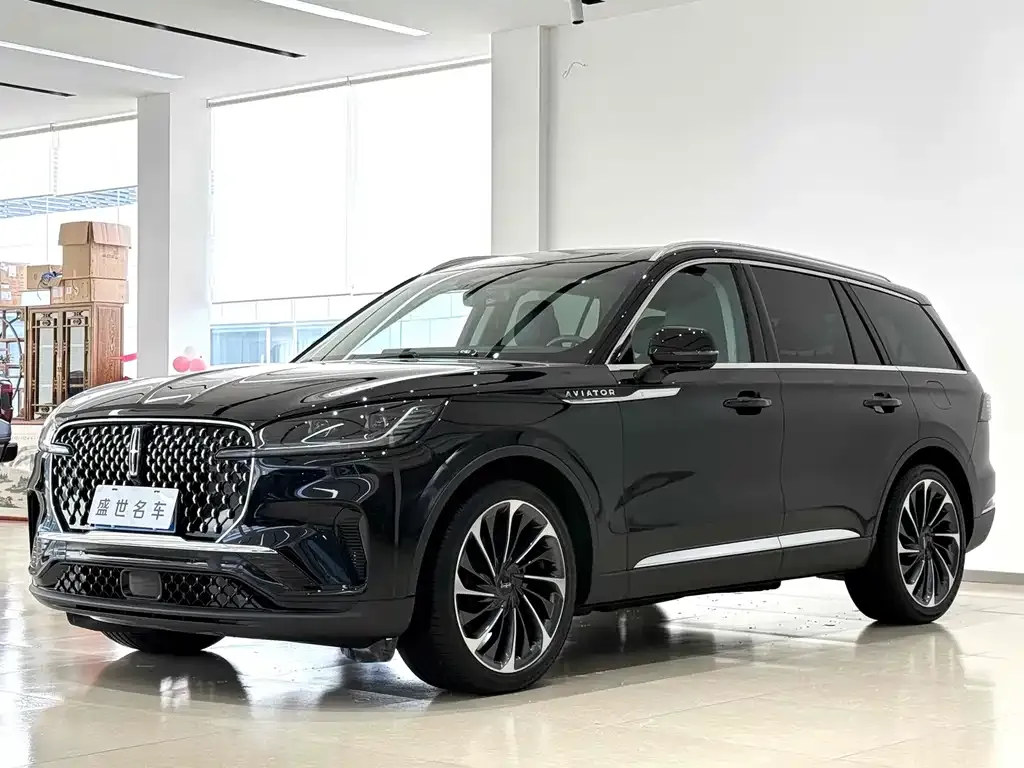 Lincoln Aviator 2024 из CN, фото 1