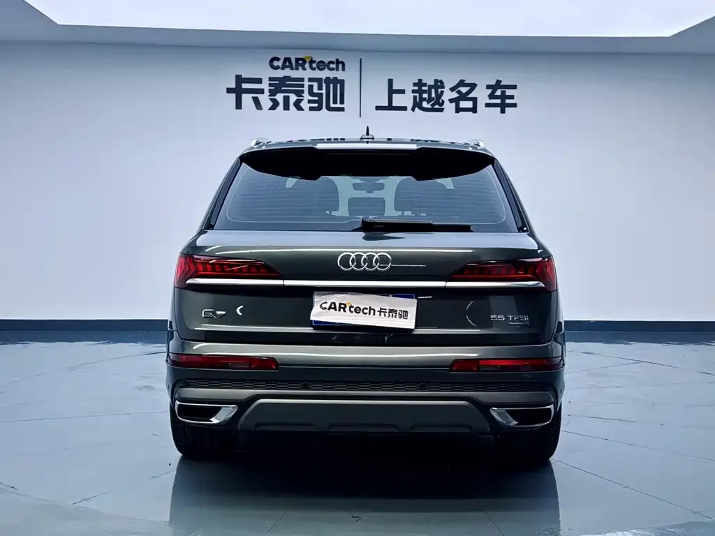 Audi Q7 2021 из CN, фото 5