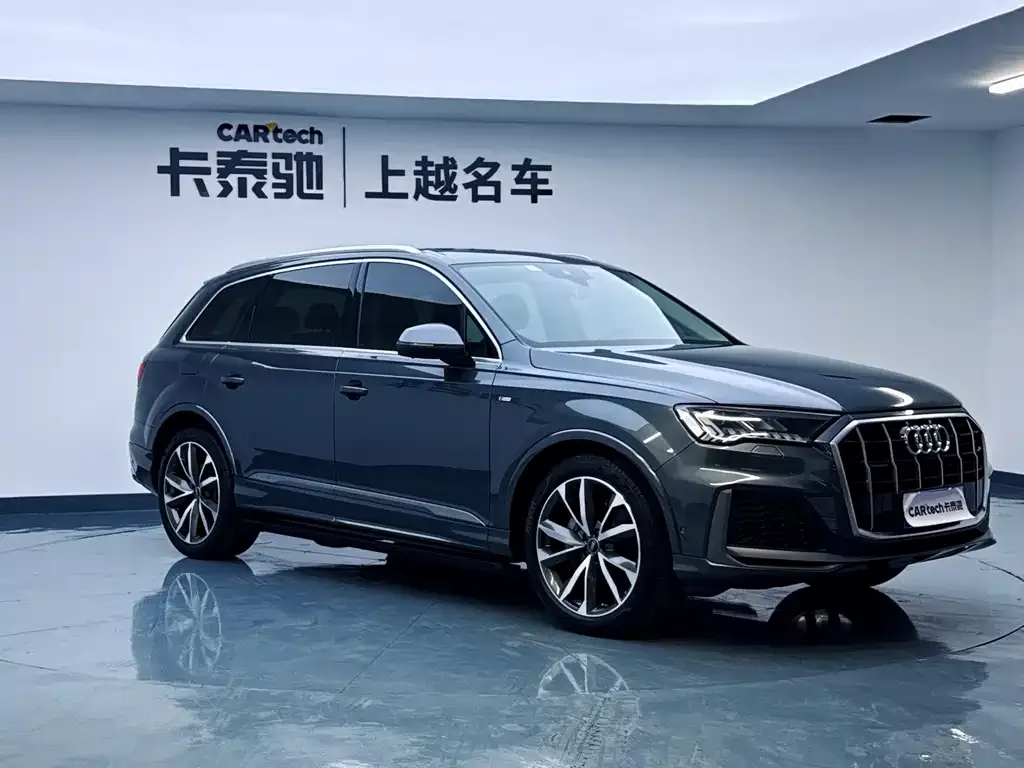 Audi Q7 2021 из CN, фото 8