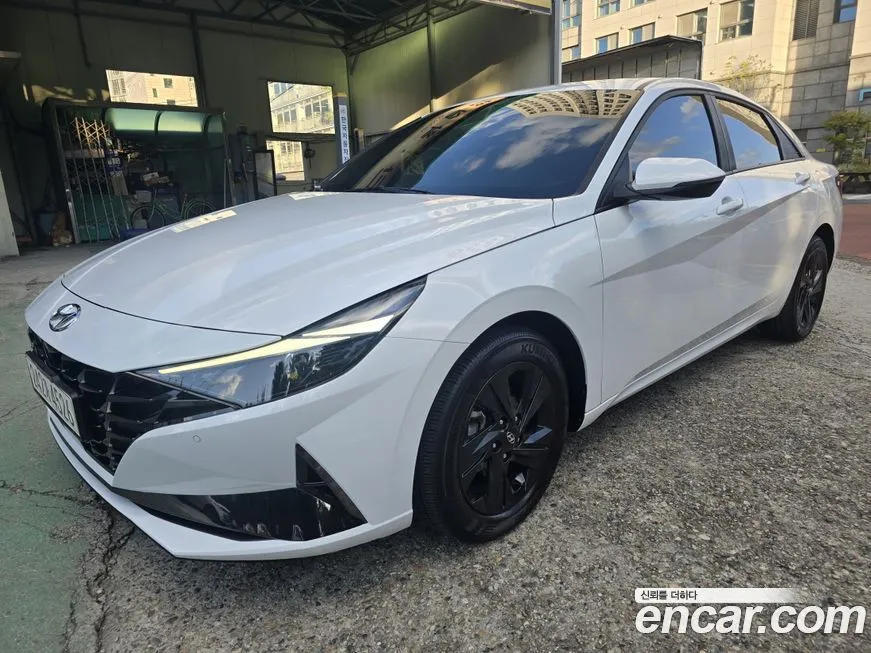 Hyundai AVANTE 2023 из KR, фото 1