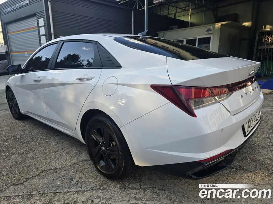 Hyundai AVANTE 2023 из KR, фото 2