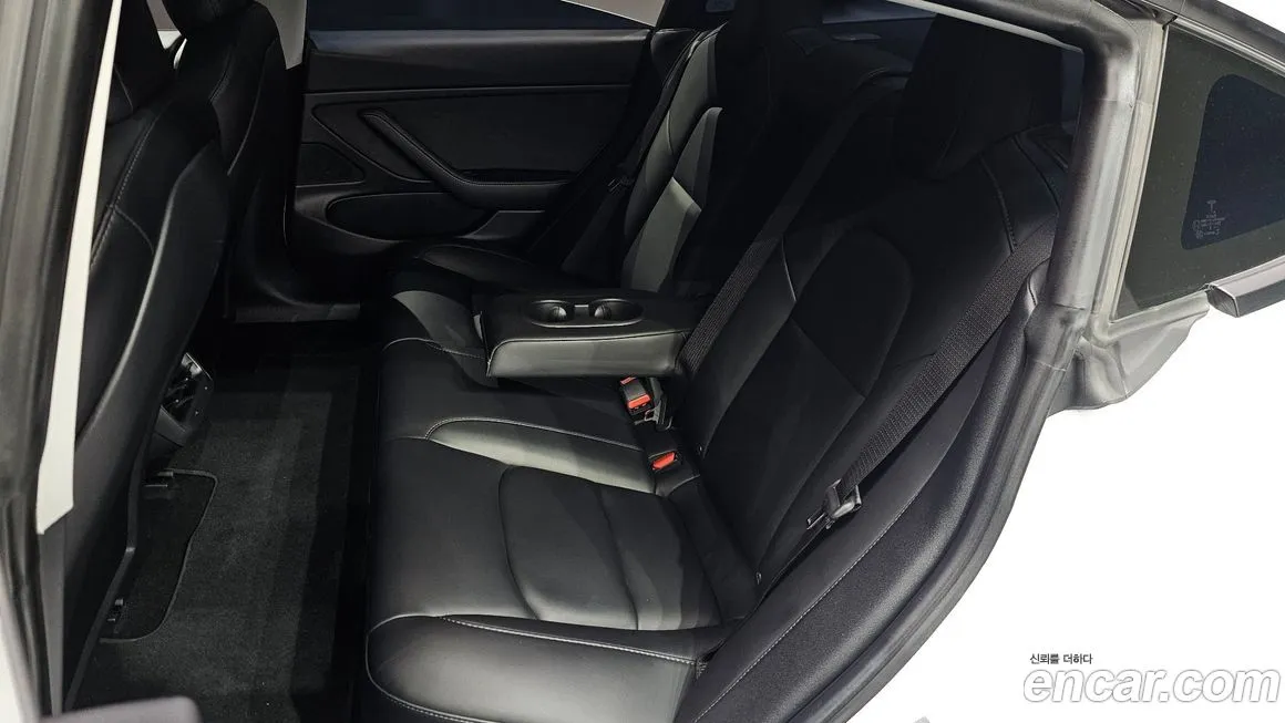 Tesla Model 3 2021 из KR, фото 10