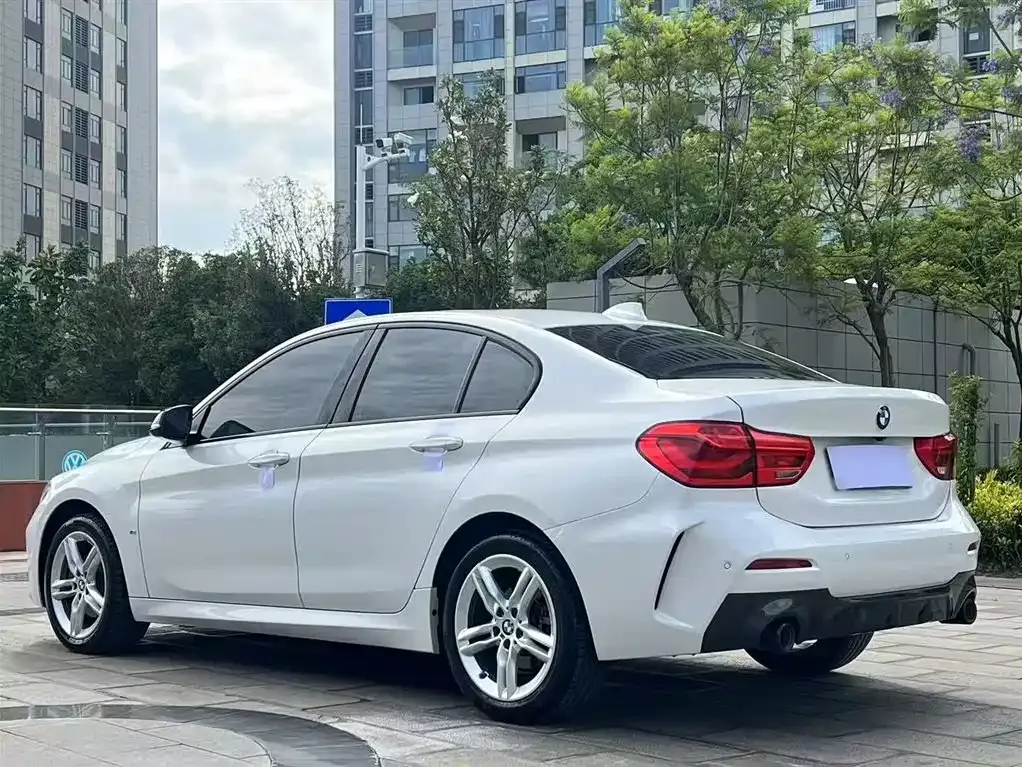 BMW 1 Series 2022 из CN, фото 6