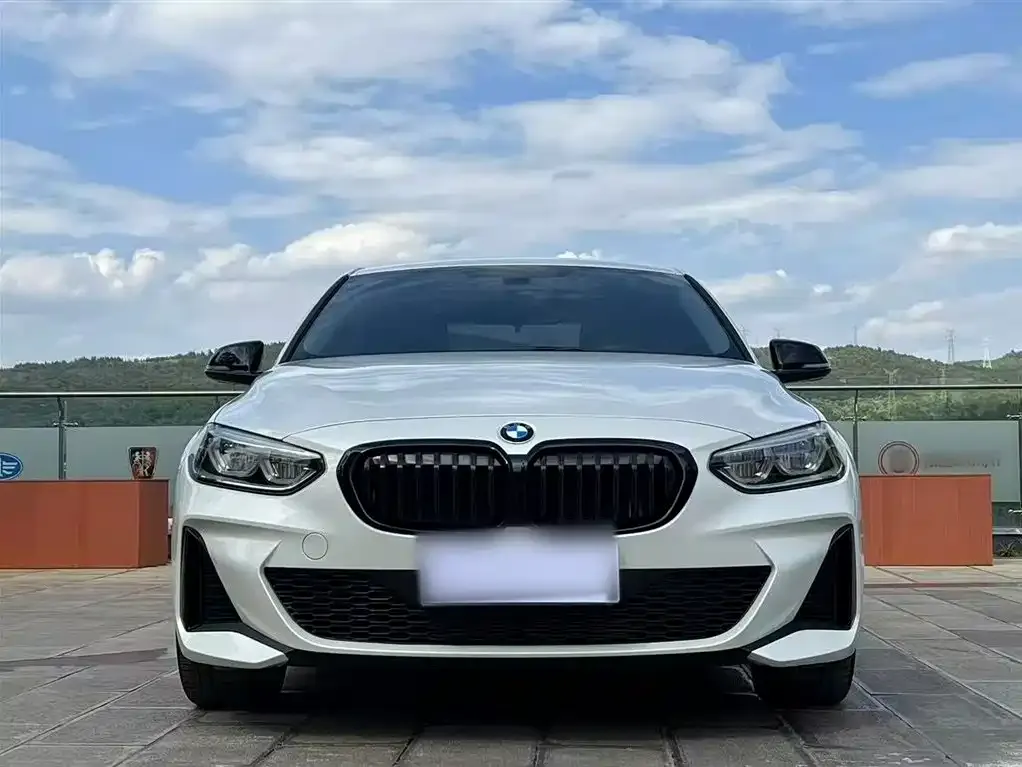 BMW 1 Series 2022 из CN, фото 9