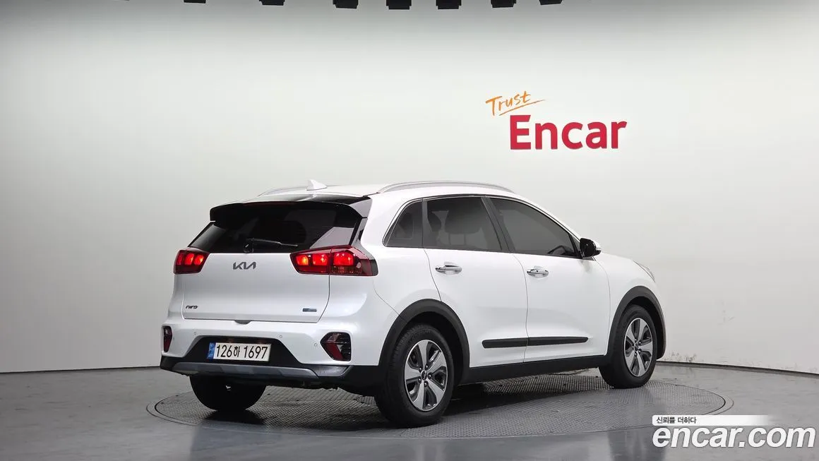 Kia Niro 2022 из KR, фото 2