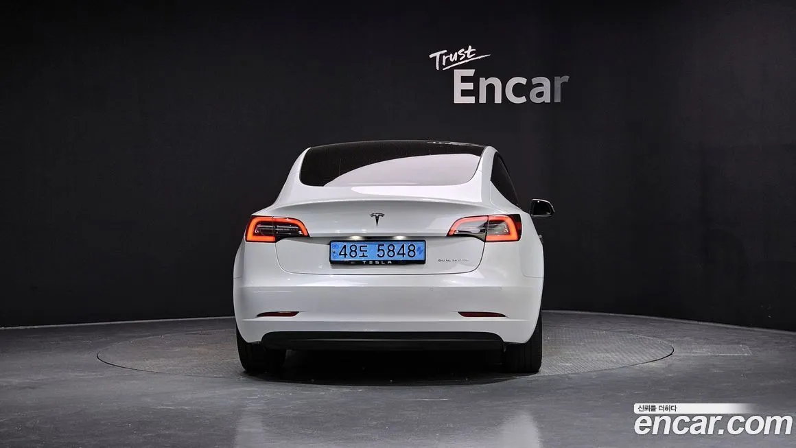 Tesla Model 3 2022 из KR, фото 4