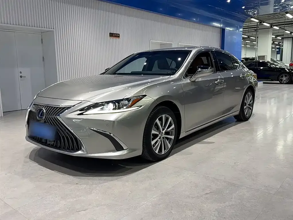 Lexus ES 2021 из CN, фото 1