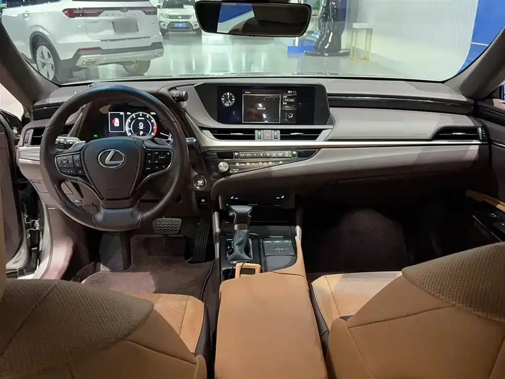Lexus ES 2021 из CN, фото 9