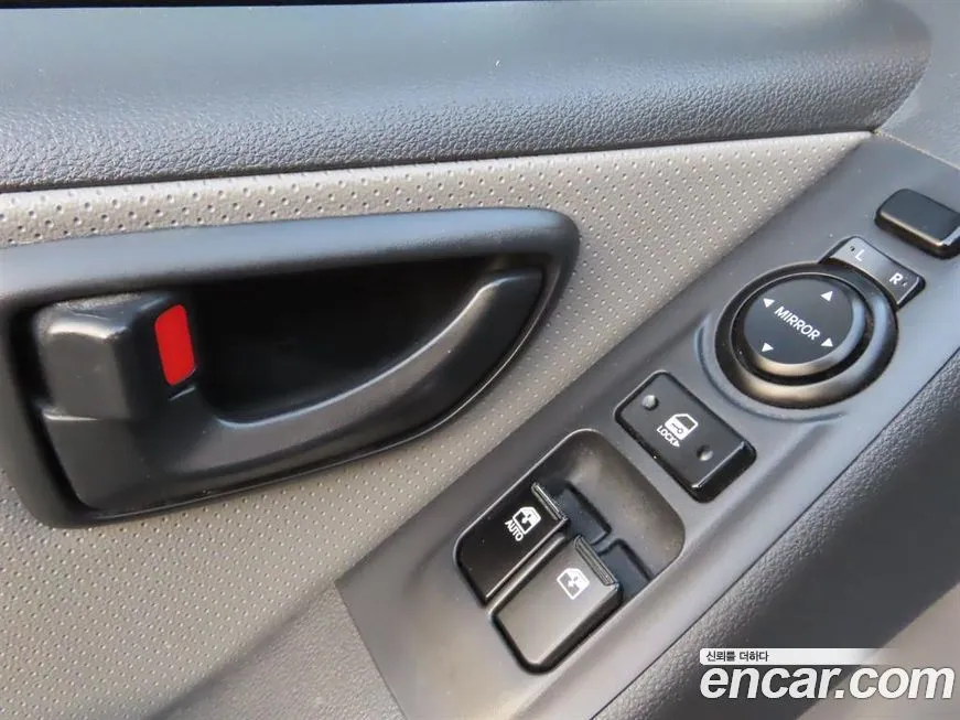 Hyundai Starex — фото 10