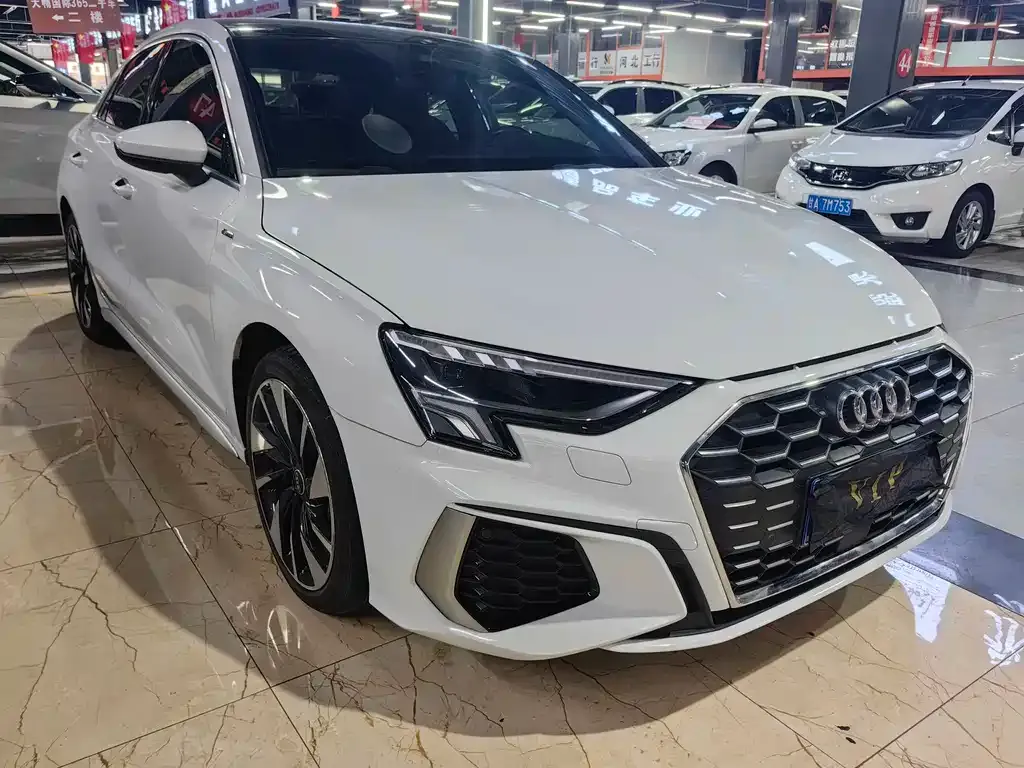 Audi A3 2024 из CN, фото 3